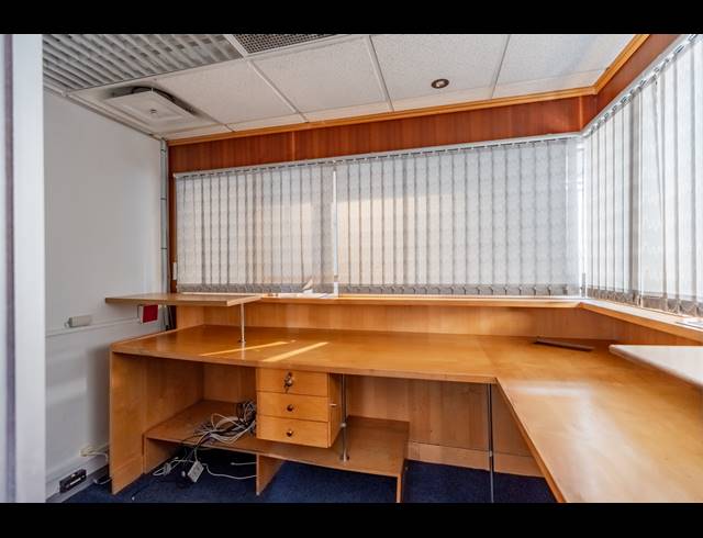 319M² OFFICE TO LET IN MUSGRAVE